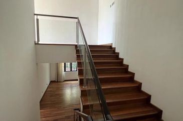 Akira @ 16 Sierra (Sierra 9)