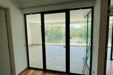 Akira @ 16 Sierra (Sierra 9)