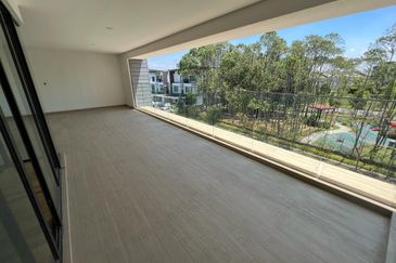 Akira @ 16 Sierra (Sierra 9)