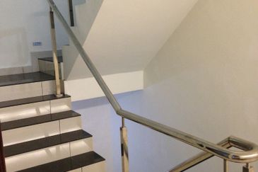 Puteri 10, 2.5sty Beautifully Renovated, Must view