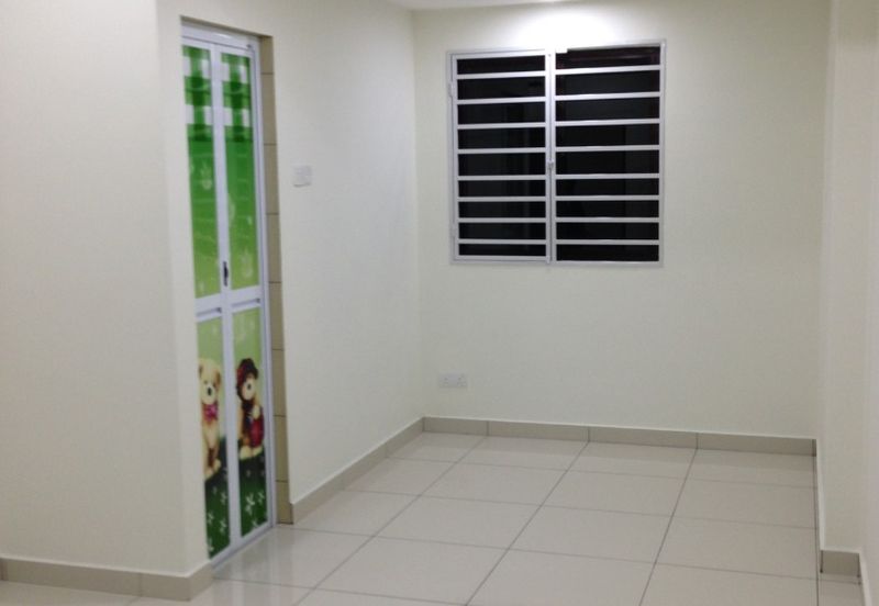 Puteri 10, 2.5sty Beautifully Renovated, Must view