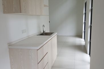 Colonial @ Empire city