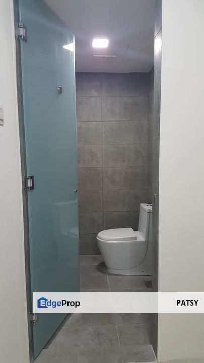 Sky Park Condominium, High Floor, Partly Furnished, Selangor, Cyberjaya