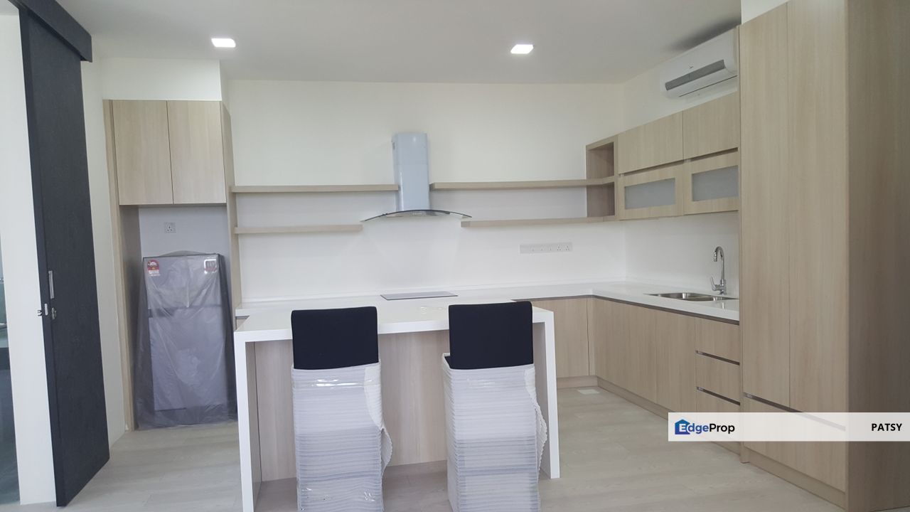 Sky Park Condominium, High Floor, Partly Furnished, Selangor, Cyberjaya