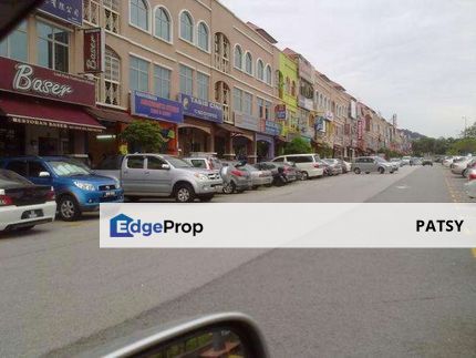 Bandar Puteri, 3-storey shop, Fronting Mainroad , Selangor, Puchong