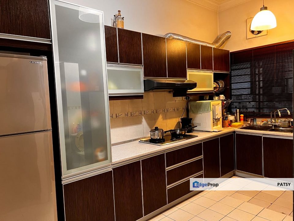 Exclusive 2.5 storey, Low density renovated, Selangor, Puchong South