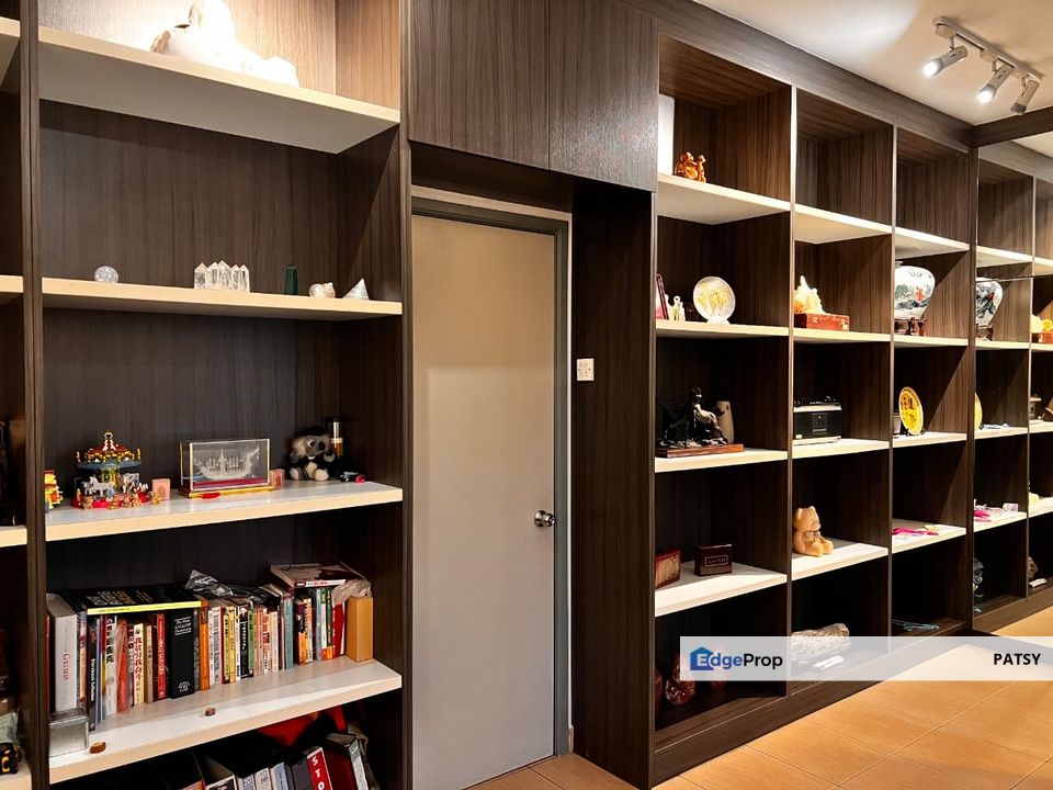 Exclusive 2.5 storey, Low density renovated, Selangor, Puchong South