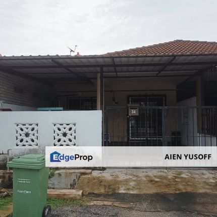 Teres Setingkat Indera Sempurna near to Inderapurajaya, Pahang, Kuantan