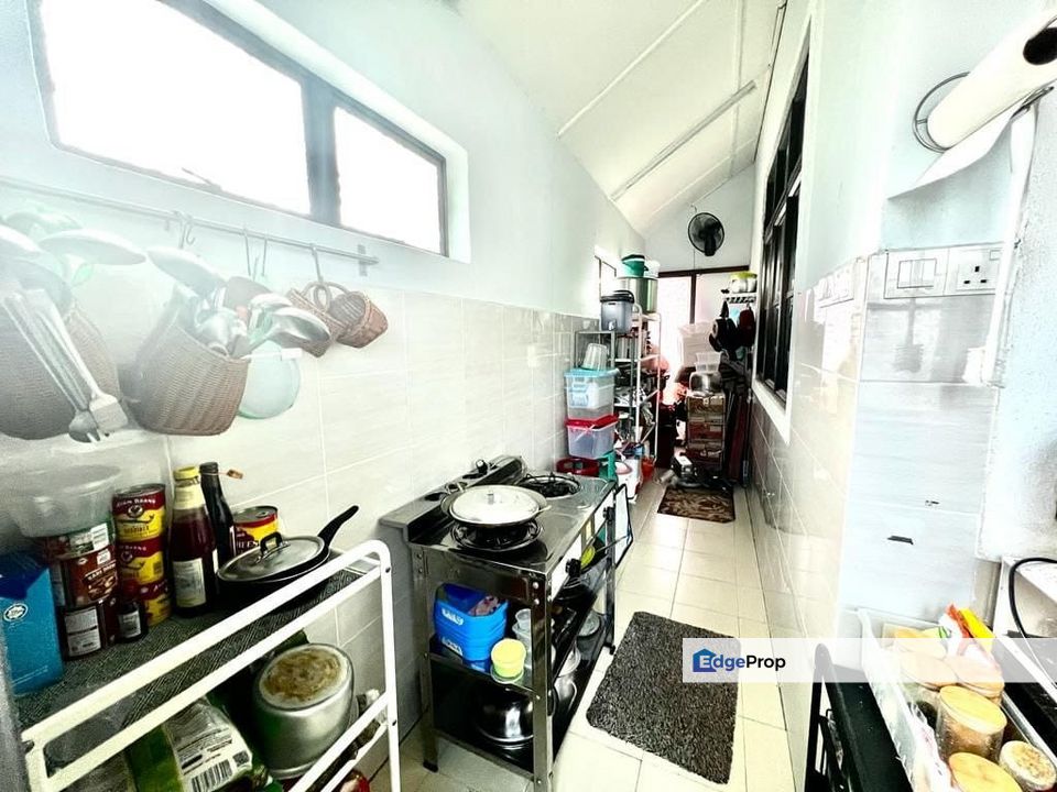 Teres setingkat dua geran jadi satu rumah di Taman Pandan 1, Pahang, Kuantan