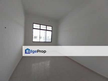 TERES SETINGKAT TAMAN RENDANG IXORA, PERAMU PEKAN, Pahang, Pekan