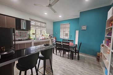 TAMAN KUANTAN JAYA KAMPUNG PAK MAHAT