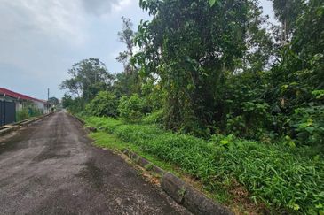 Kampung Sungai Deraka