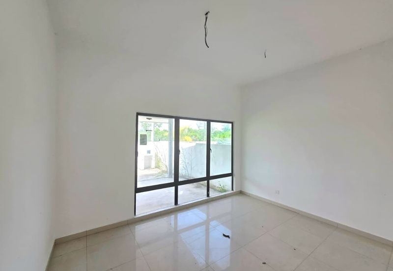 TAMAN KUANTAN JAYA KAMPUNG PAK MAHAT