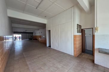 Shop Lot 1.5 Tingkat Taman Jaya 5 near to Taman Jaya 4