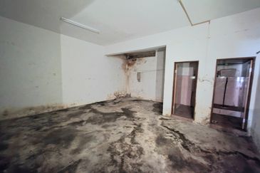 Shop Lot 1.5 Tingkat Taman Jaya 5 near to Taman Jaya 4