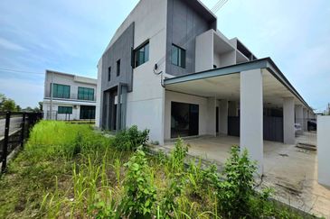 TAMAN KUANTAN JAYA KAMPUNG PAK MAHAT