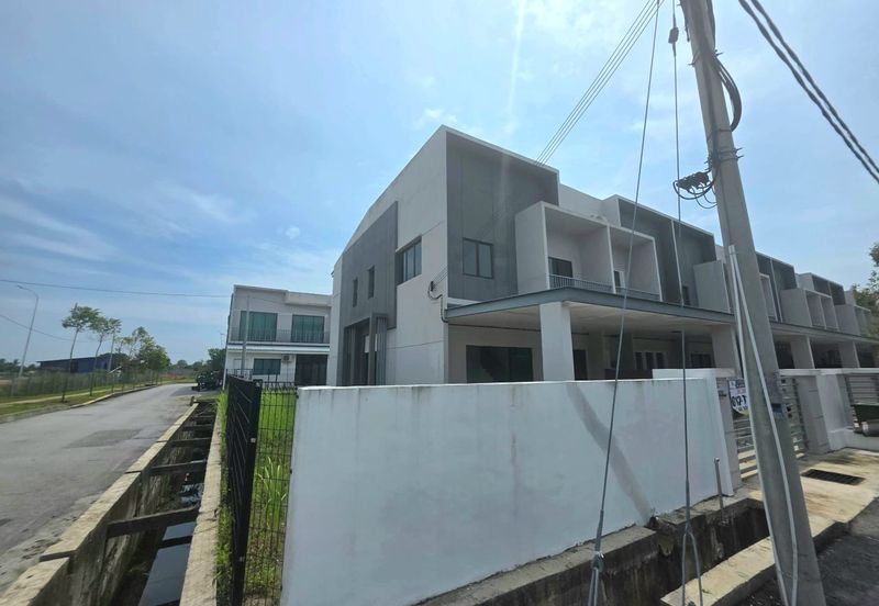 TAMAN KUANTAN JAYA KAMPUNG PAK MAHAT