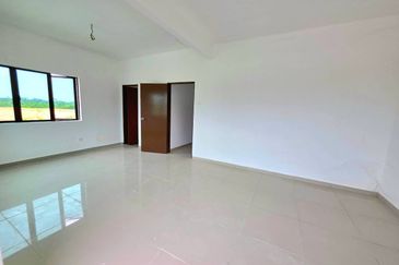 TAMAN KUANTAN JAYA KAMPUNG PAK MAHAT