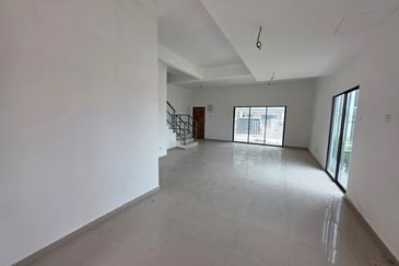 TAMAN KUANTAN JAYA KAMPUNG PAK MAHAT