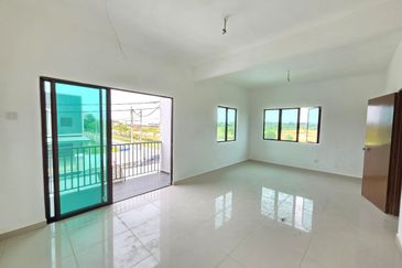 TAMAN KUANTAN JAYA KAMPUNG PAK MAHAT