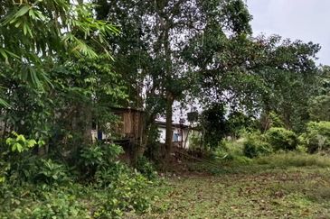 Kampung Tebakang Manir