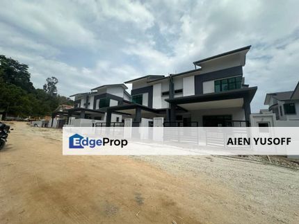 Pelindung Heights Teluk Cempedak Double Storey Semi D near to Zoo Teruntum, Pahang, Kuantan