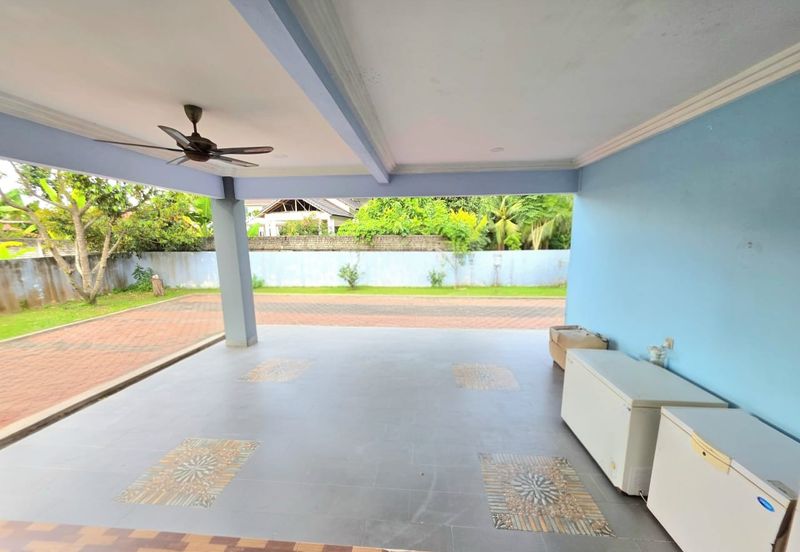 Banglo 2 Tingkat Jalan Hilir Istana Kubang Kerian near to Wakaf Stan