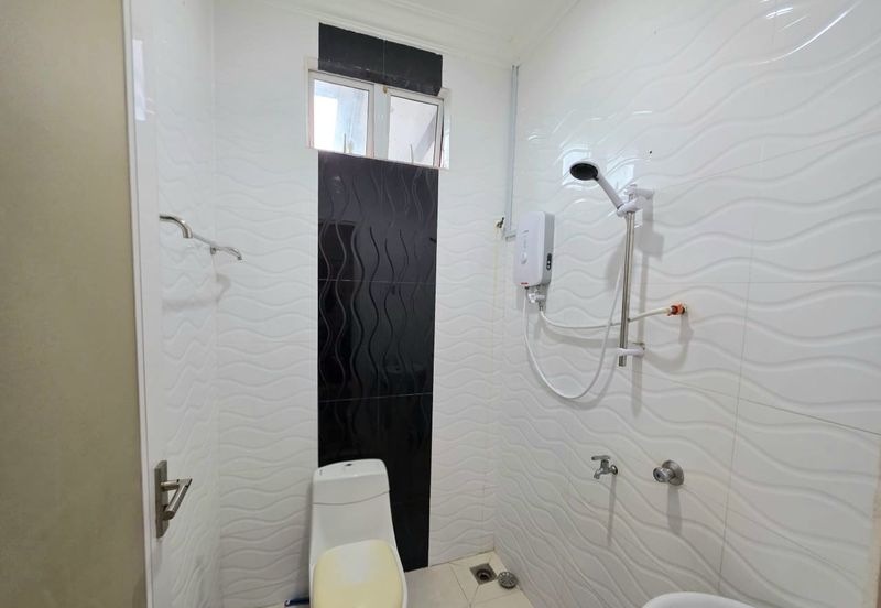 Banglo 2 Tingkat Jalan Hilir Istana Kubang Kerian near to Wakaf Stan