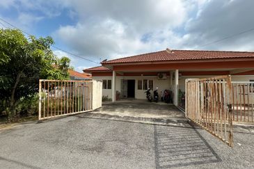 PERUMAHAN MAKMUR BUKIT LADA