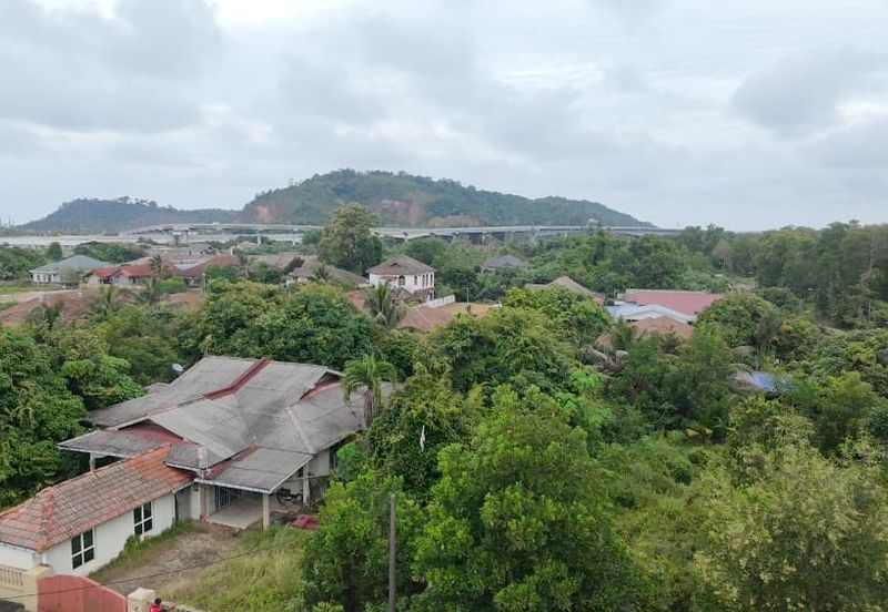 Tanah Lot Taman Bukit Kuang Sentosa near to Telok Kalong