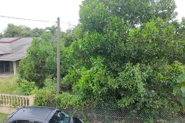 Tanah Lot Taman Bukit Kuang Sentosa near to Telok Kalong