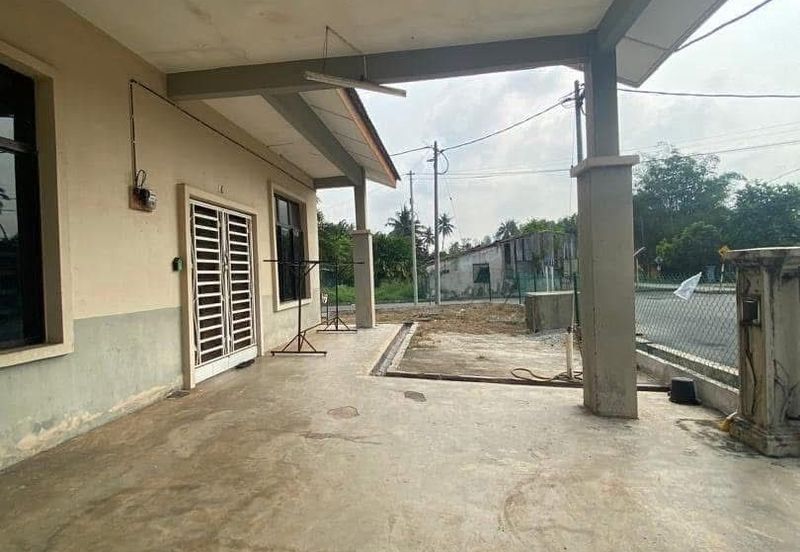 Semi D Single Storey Taman Balok Pantai 2 near to Gebeng