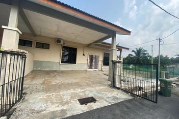Semi D Single Storey Taman Balok Pantai 2 near to Gebeng