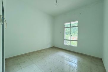 Kampung Sungai Deraka