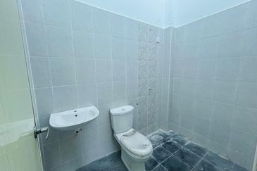 Kampung Sungai Deraka