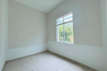 Kampung Sungai Deraka