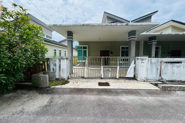 Kampung Sungai Deraka