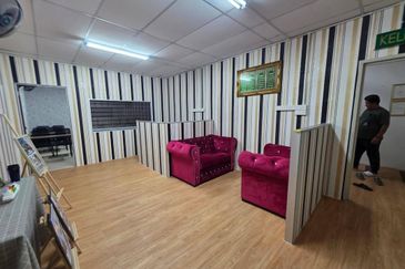 Shop Lot Taman Bukit Desa Samantan near to depan jalan Temerloh-Jerantut