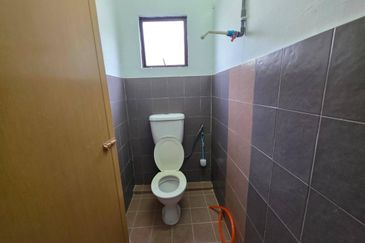 Shop Lot Taman Bukit Desa Samantan near to depan jalan Temerloh-Jerantut