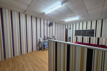 Shop Lot Taman Bukit Desa Samantan near to depan jalan Temerloh-Jerantut