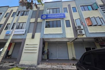 Shop Lot Taman Bukit Desa Samantan near to depan jalan Temerloh-Jerantut