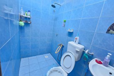 TAMAN MUTIARA SEMANTAN