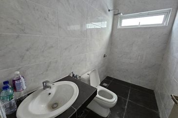 TAMAN MAHKOTA HEIGHTS FASA 2