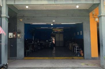 Shop Lot Setingkat Indera Sempurna near to Inderapura