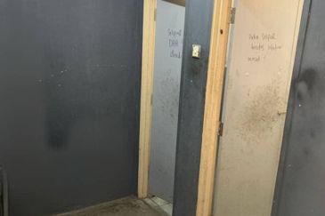 Shop Lot Setingkat Indera Sempurna near to Inderapura