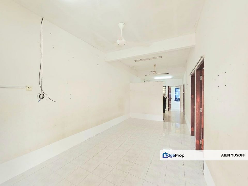 Corner Lot Teres Setingkat Taman Idaman Jaya near to Sg Puteri, Pahang, Kuala Rompin