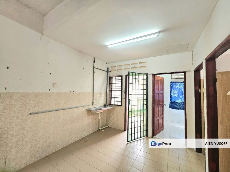 Corner Lot Teres Setingkat Taman Idaman Jaya near to Sg Puteri, Pahang, Kuala Rompin