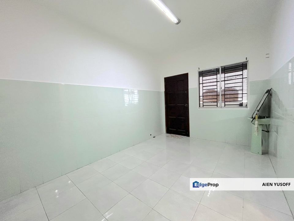 Corner Lot Banglo 2 Tingkat Taman Bahagia near to Mentakab, Pahang, Temerloh