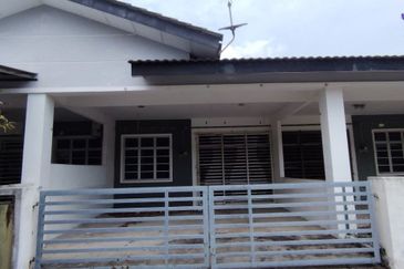 Taman Pinggiran Putra