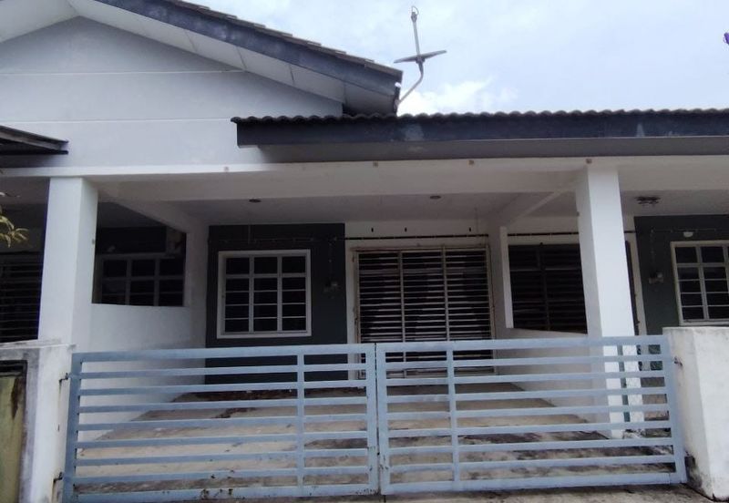 Taman Pinggiran Putra